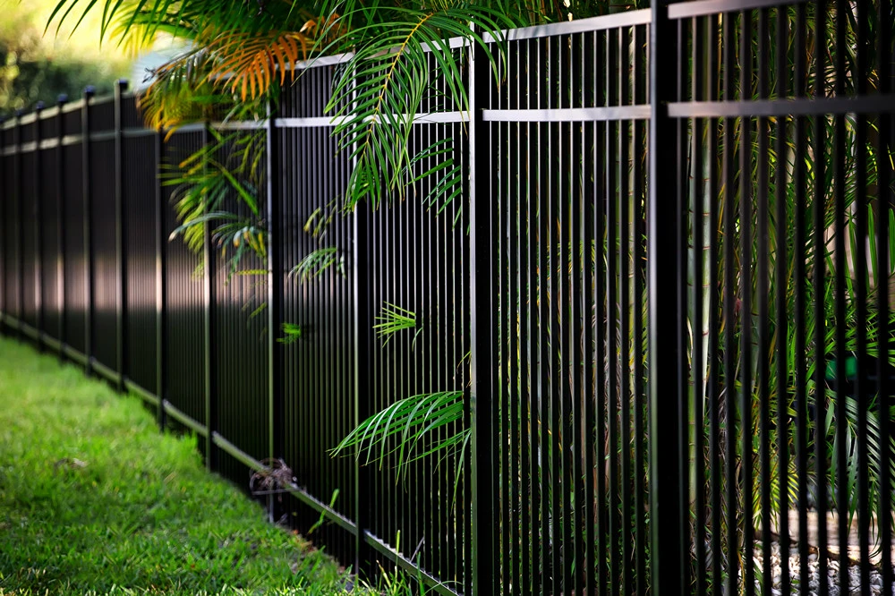 Garden Home Security Steel Metal Powder Coated Outdoor Spear Metal Tubular Black Galvanized Panels Powder Coat Fencing Fence