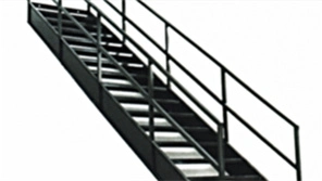 Escalera exterior de metal con larguero de acero galvanizado