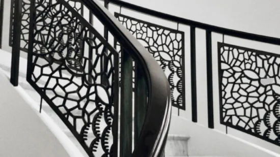 Paneles de balaustrada de escaleras de hierro forjado decorativo interno real